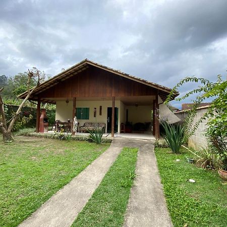 Lumiar Casa Solar Churrasqueira Com 3 Quartos Sendo Um Suite Arejada, Jardim A 700M Do Centro Экстерьер фото